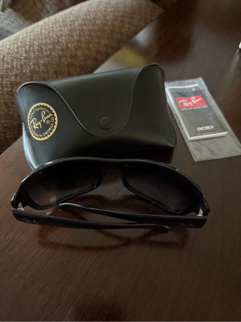 Ray-Ban Black Sunglasses RB 4097 601/8G 3 N EUC - Picture 9 of 11